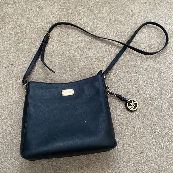 Michael Michael Kors Black Saffiano Leather Crossbody Purse Everyday Bag Gold - Picture 1 of 12